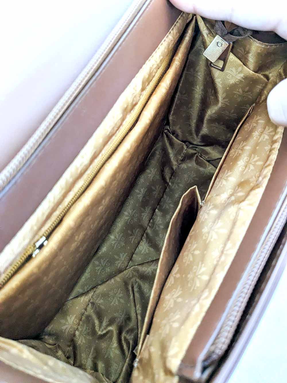 Potions Poisons Dark Academia Book Ita Messenger Bag Internal