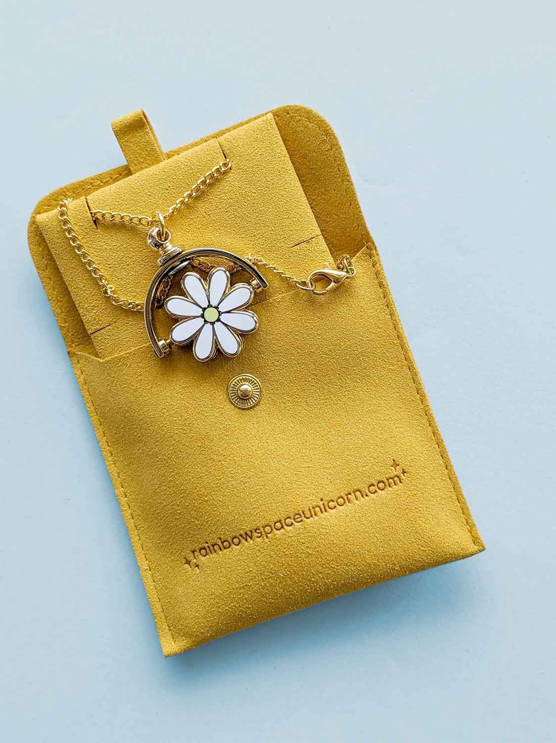 Daisy Fidget Spinner Necklace in Yellow Pouch